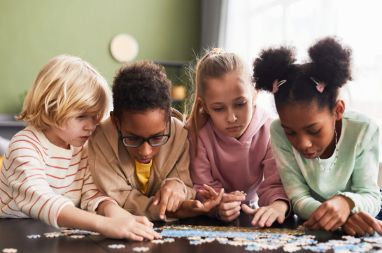 How Handheld Puzzle Games Make Learning More Engaging for Children