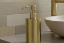 How Manual Soap Dispensers Improve Hygiene Management in Busy Facilities